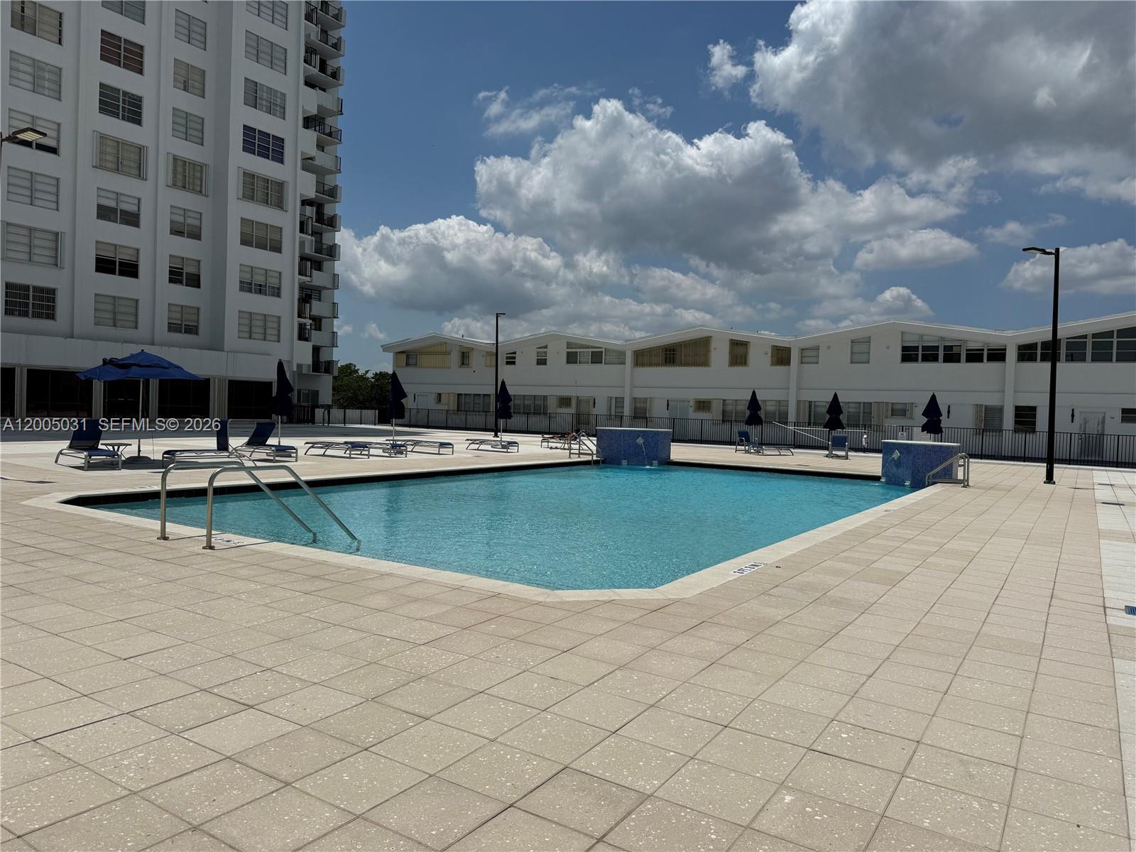 COMMODORE PLAZA CONDO - Residential