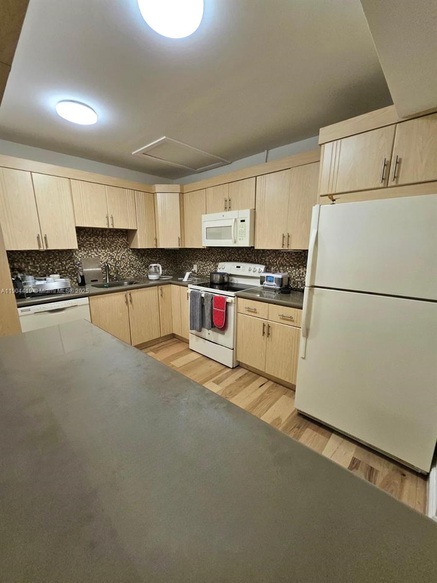 DORSET AT CENTURY VILLAGE - Residential