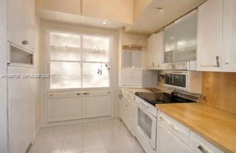 LAS VISTAS H IN INVERRARY - Residential