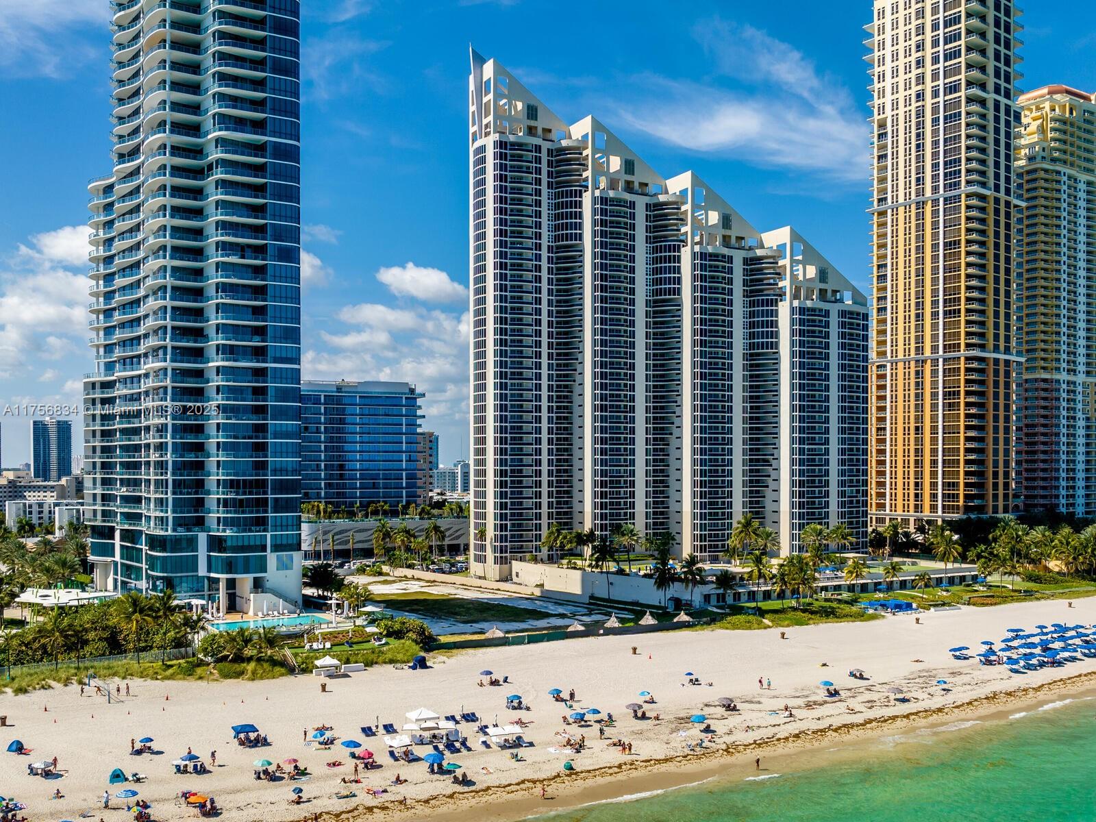 THE PINNACLE CONDO - Residential