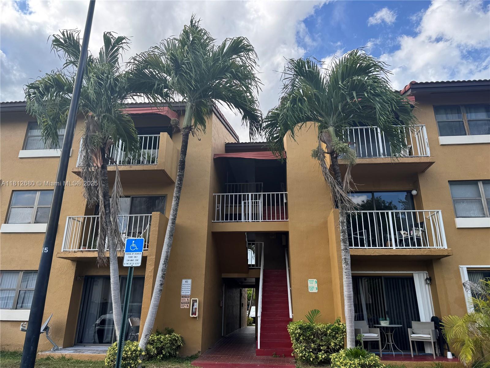 THE COURTS AT KENDALL CON - Residential Lease