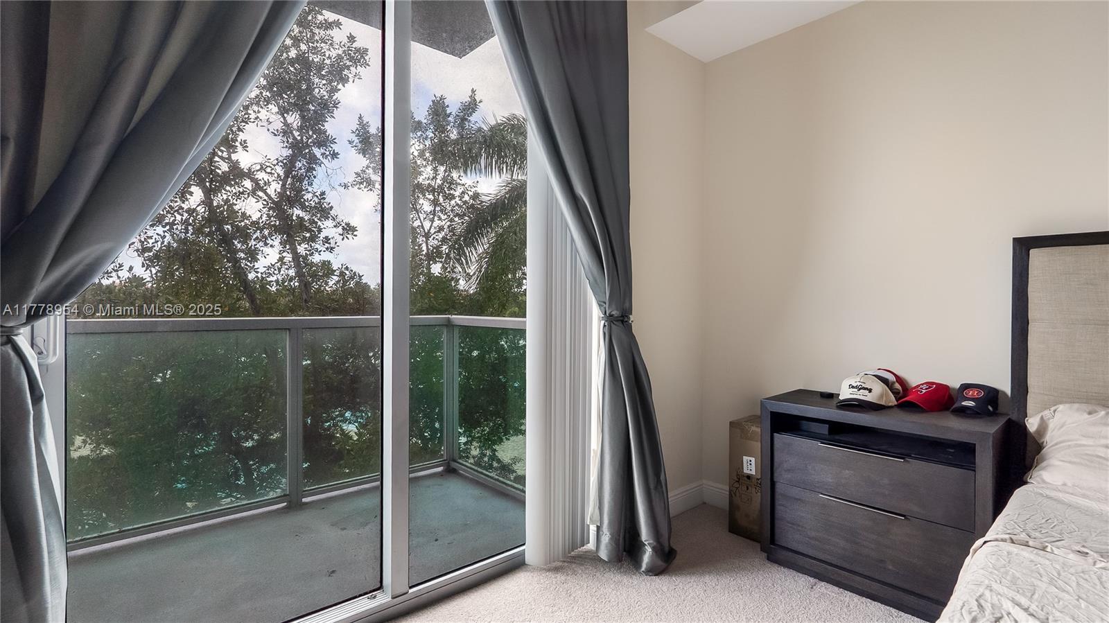 TAO SAWGRASS CONDOMINIUM - Residential