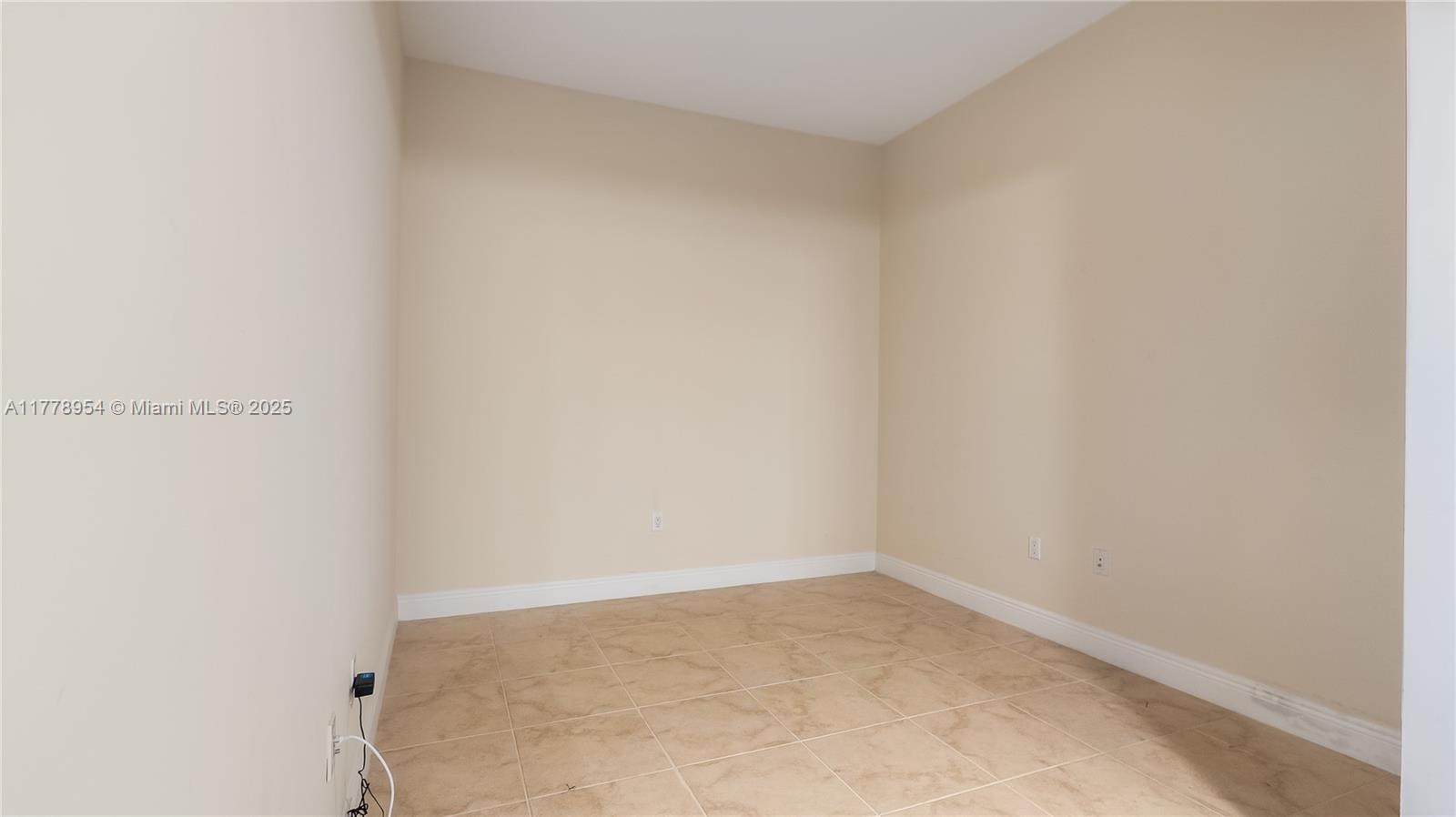 TAO SAWGRASS CONDOMINIUM - Residential