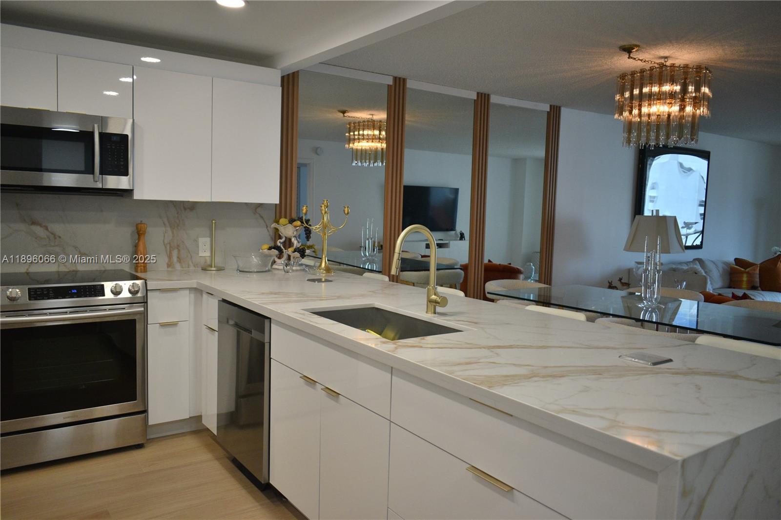 PRINCE GEORGE ARMS CONDO - Residential Lease