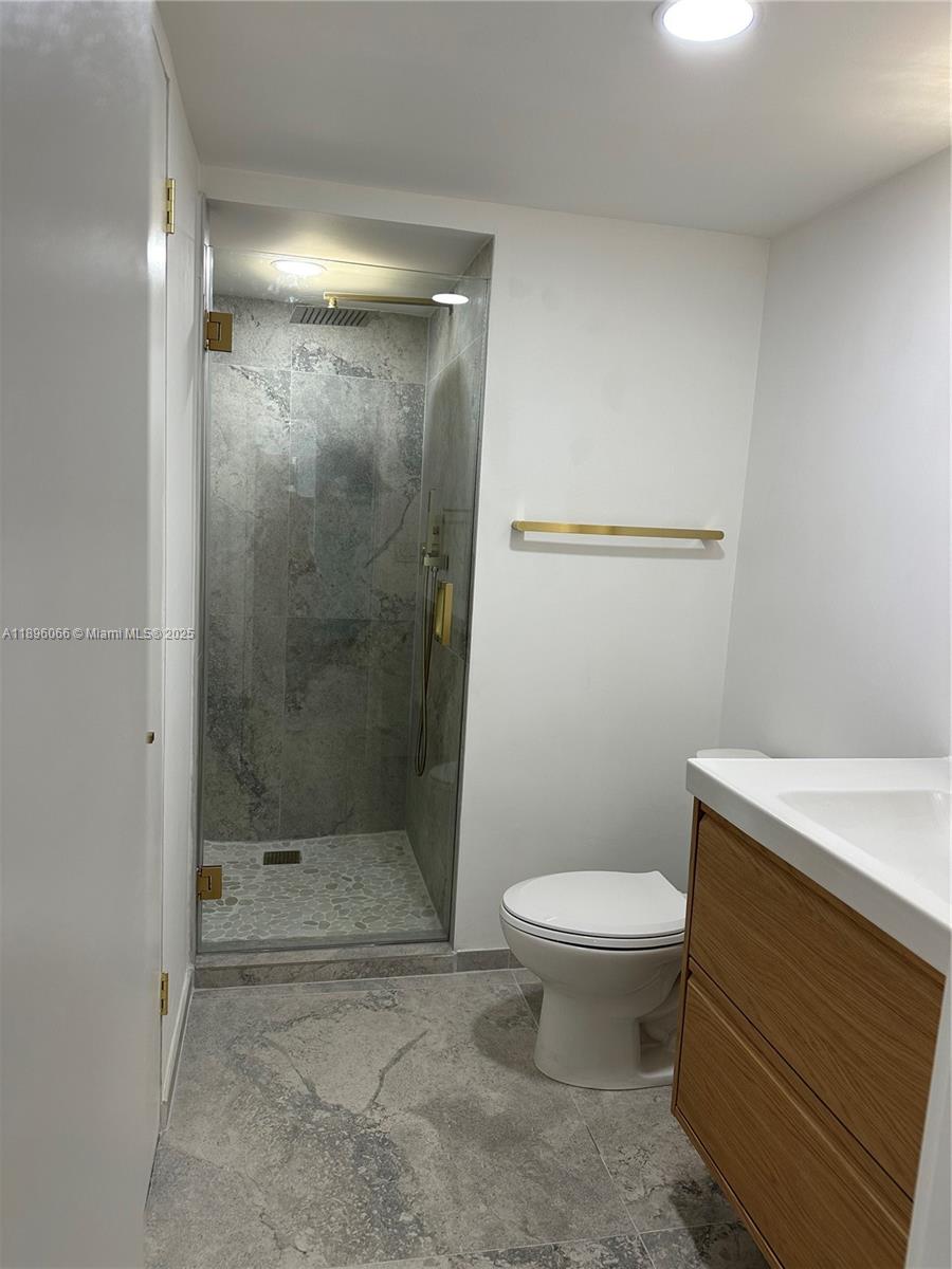 PRINCE GEORGE ARMS CONDO - Residential Lease