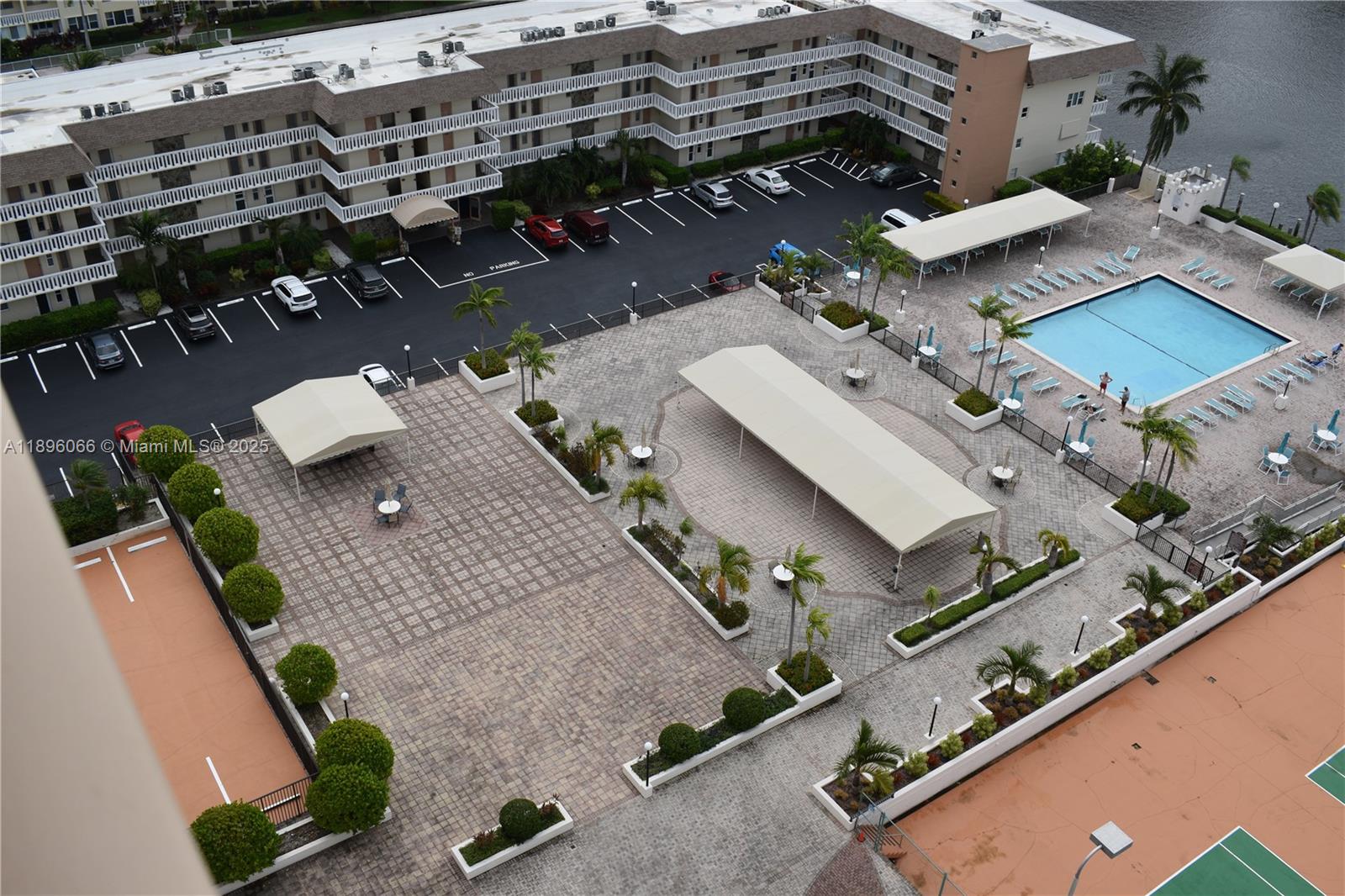 PRINCE GEORGE ARMS CONDO - Residential Lease