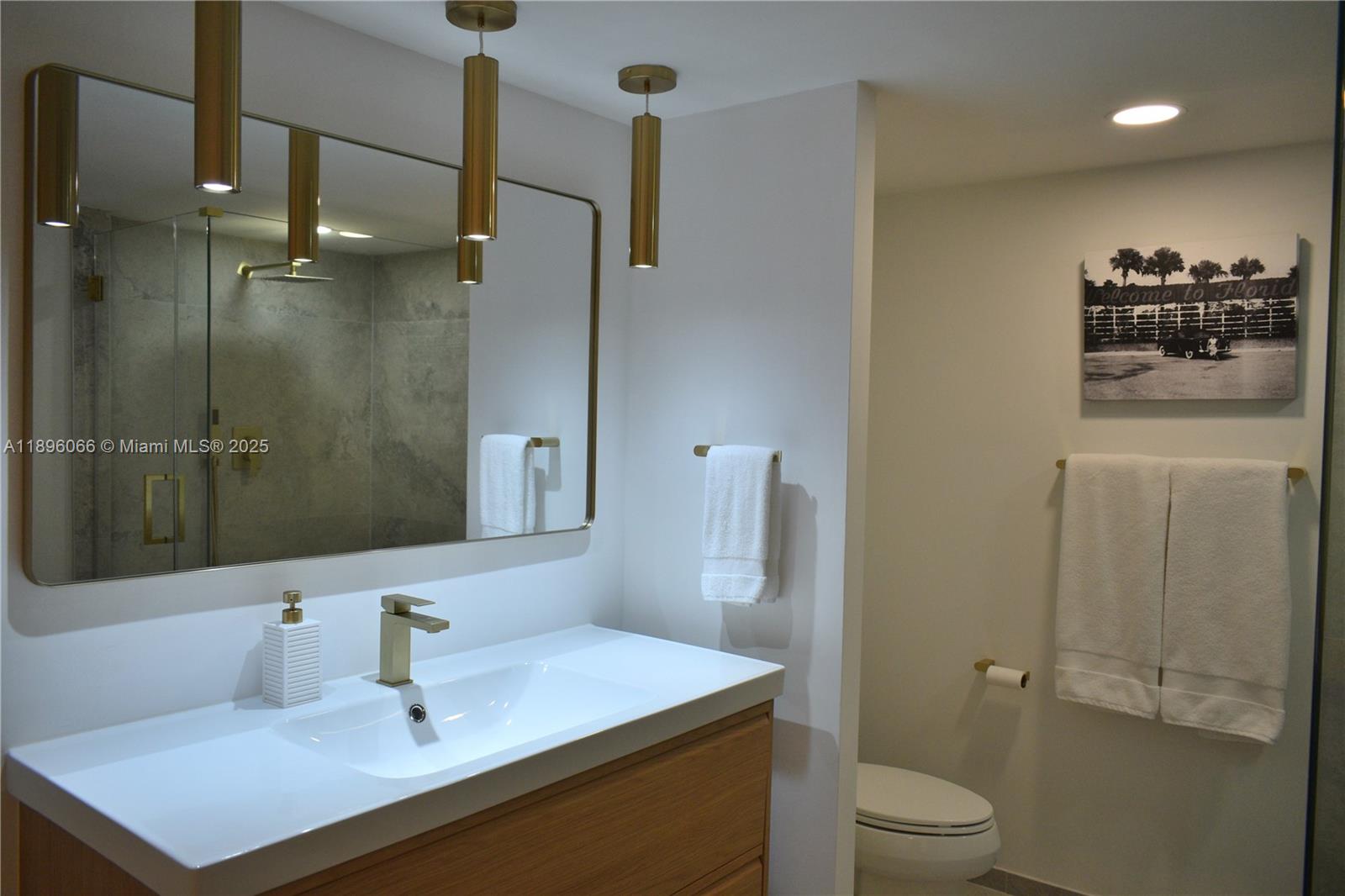 PRINCE GEORGE ARMS CONDO - Residential Lease