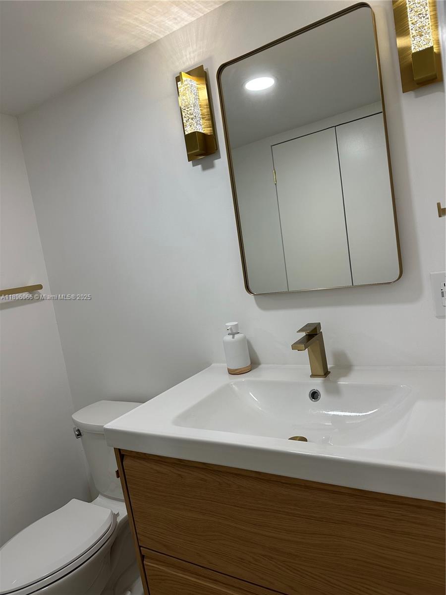 PRINCE GEORGE ARMS CONDO - Residential Lease