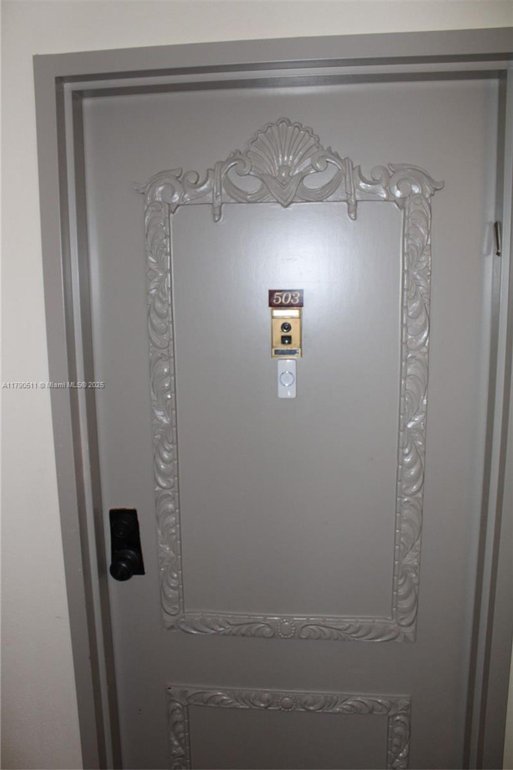 Photo of 4350 Hillcrest Dr #503, Hollywood, FL 33021 (MLS # A11790511)