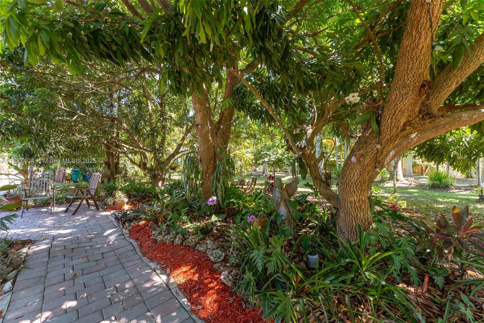 REDLAND 2.02 AC POOL PLUS - Residential