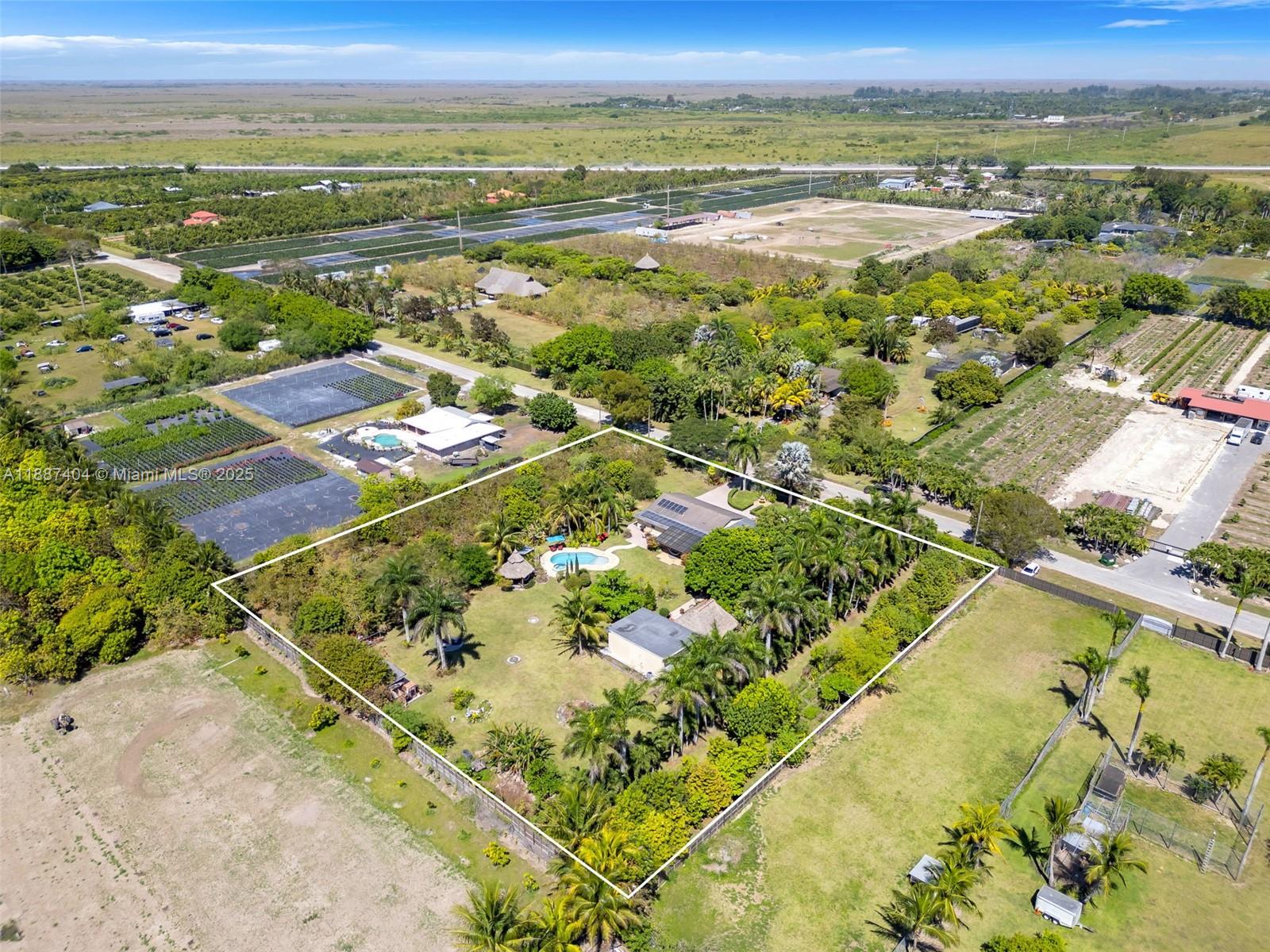 REDLAND 2.02 AC POOL PLUS - Residential