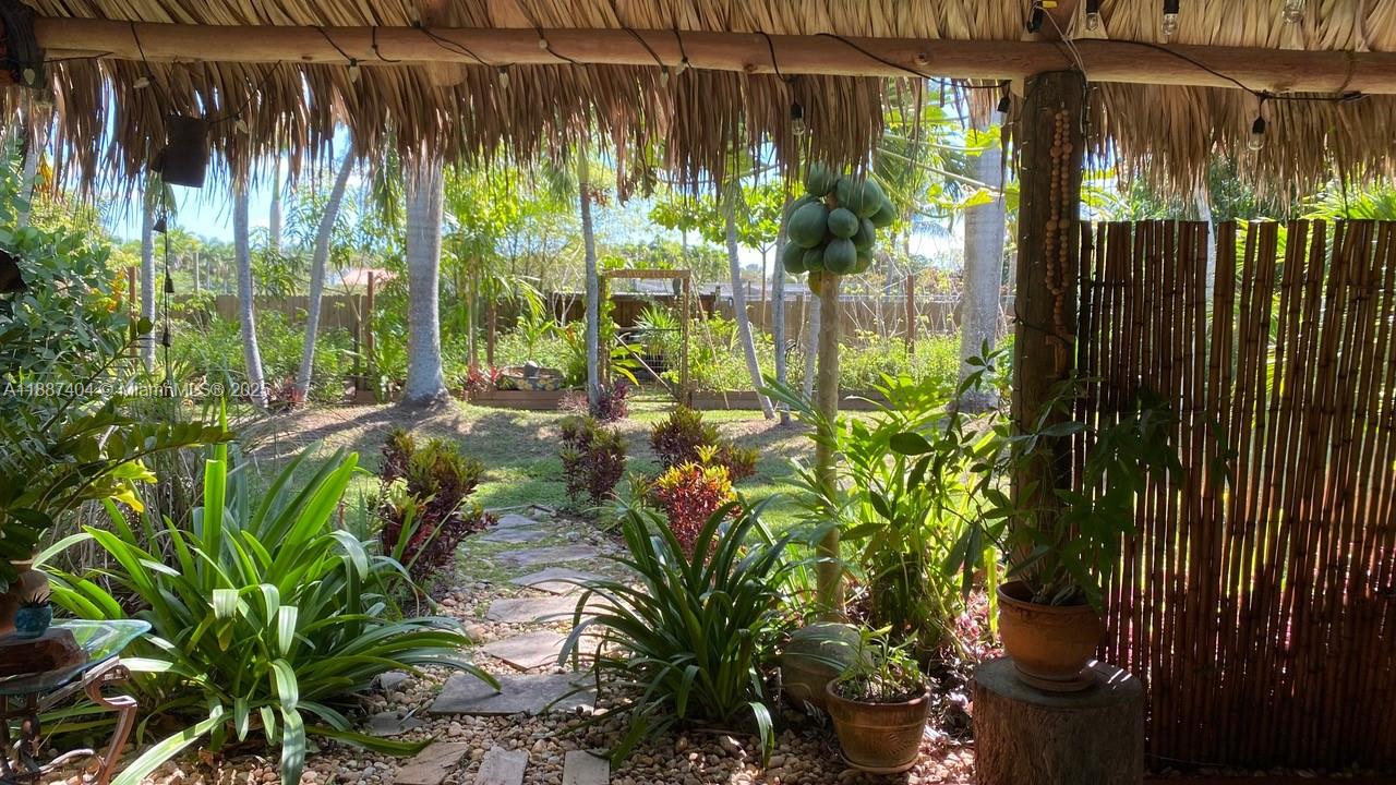 REDLAND 2.02 AC POOL PLUS - Residential