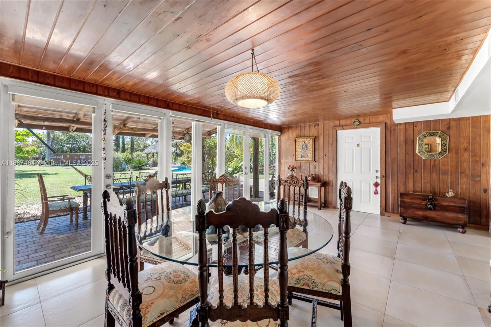 REDLAND 2.02 AC POOL PLUS - Residential