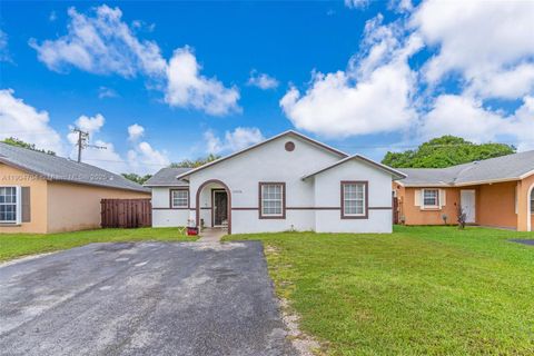 Photo of 24938 SW 128th Path, Homestead, FL 33032 (MLS # A11904704)