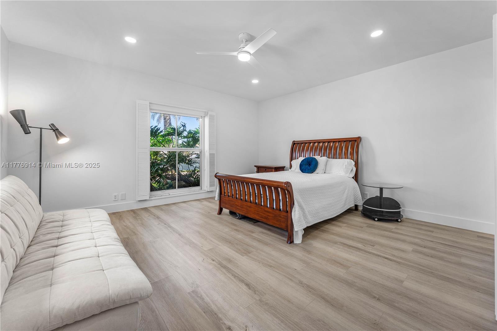 TROPIC ISLE 4TH SEC - Residential