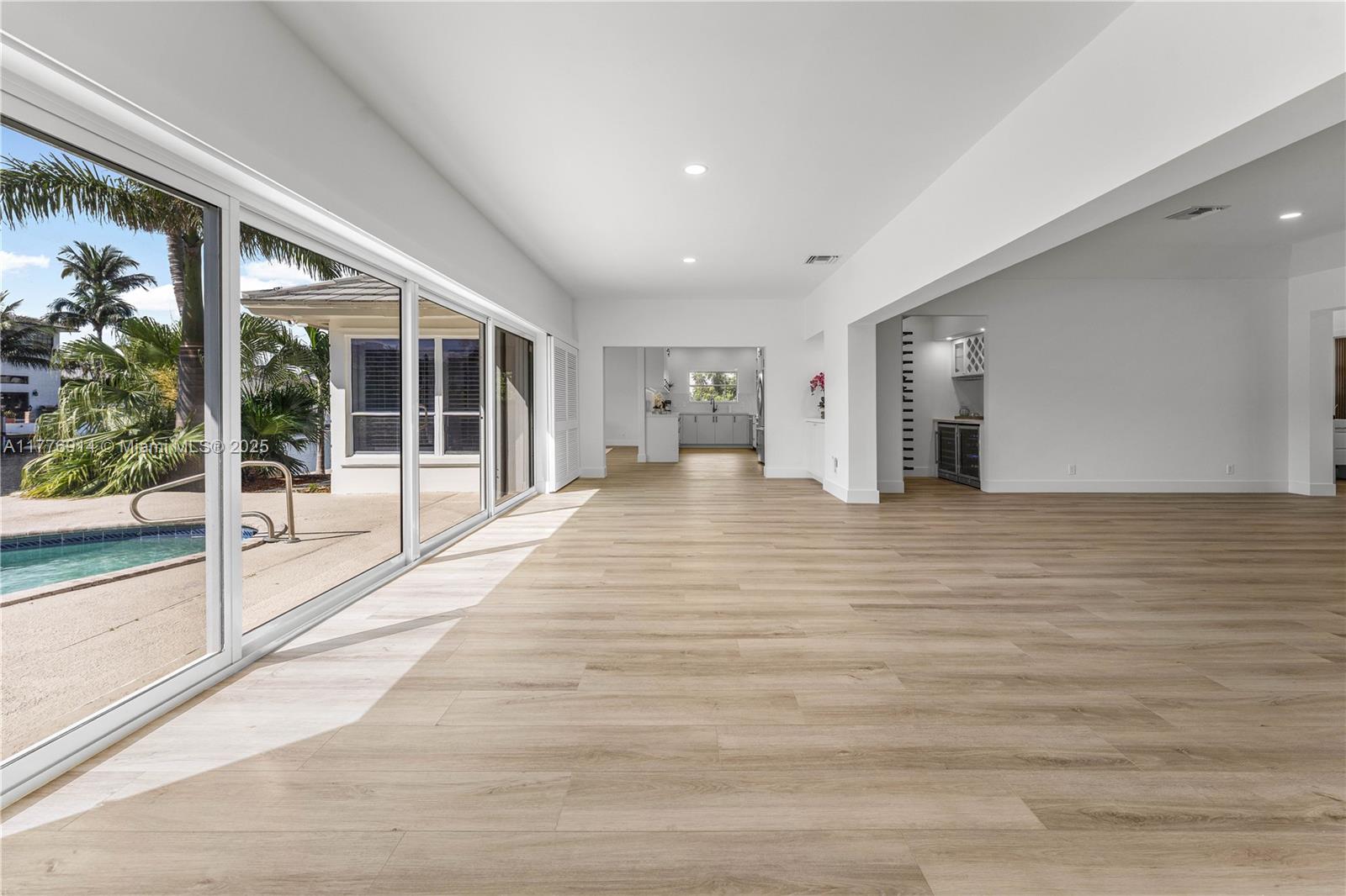 TROPIC ISLE 4TH SEC - Residential