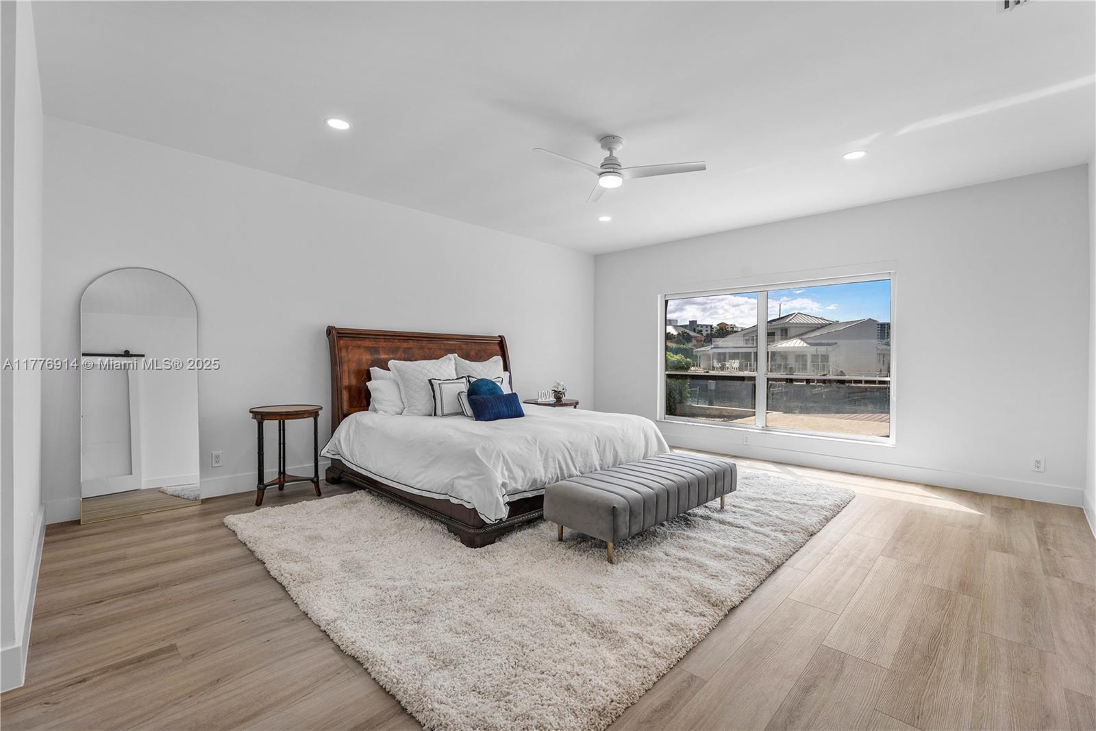 TROPIC ISLE 4TH SEC - Residential