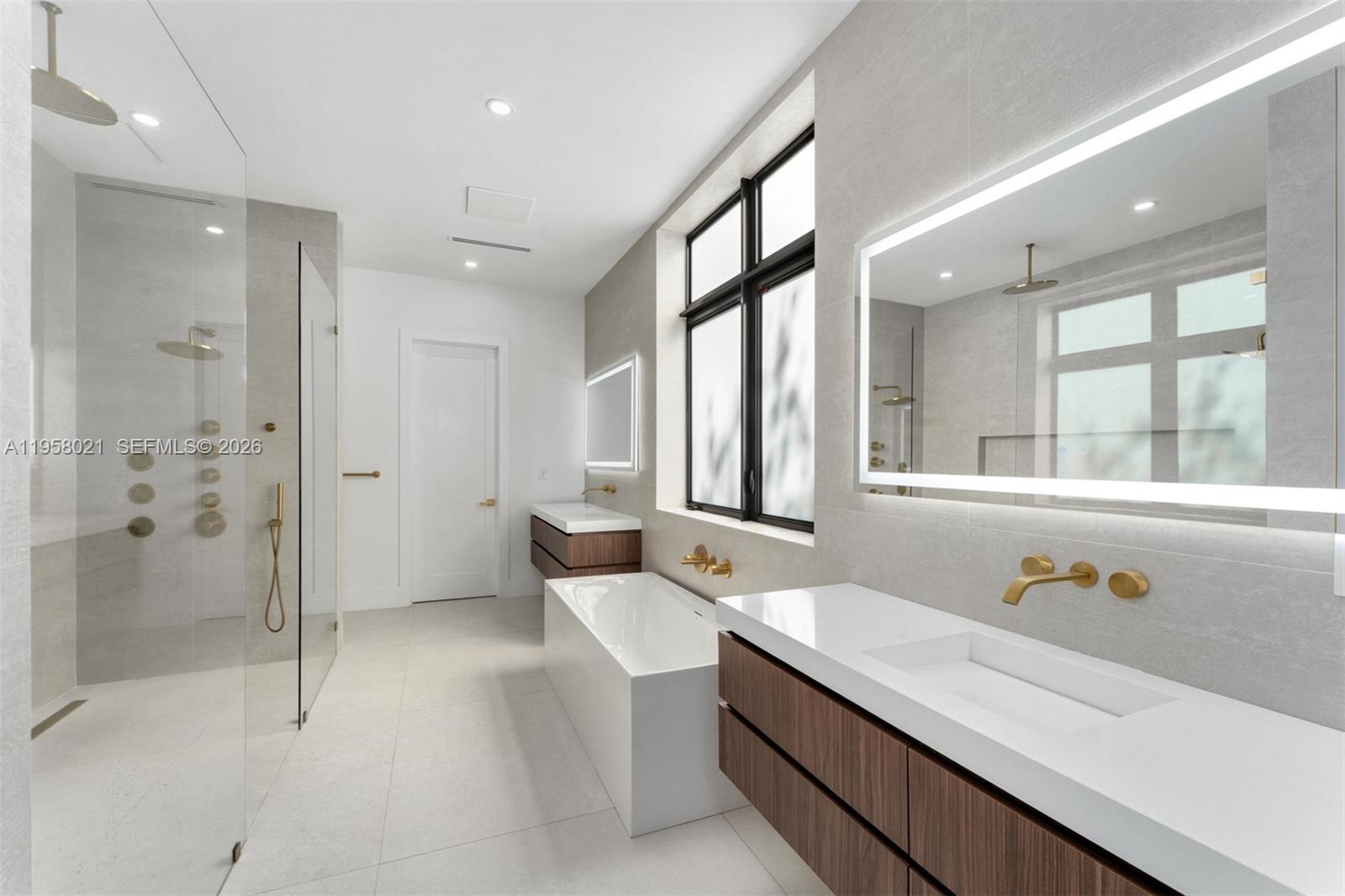 NUTMEG ESTATES - Residential