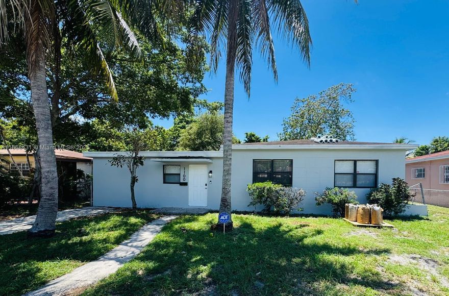 Beautiful 4-Bedroom, 2-Bath Home featuring a spacious open-concept living area seamlessly connected to the kitchen, complete with wood cabinetry and brand-new appliances. The home boasts new wood flooring throughout, fresh interior and exterior paint, and a convenient laundry area. Enjoy a large backyard with space for a pool — perfect for entertaining or relaxing.
NEW ROOF 2025!!!!!!!