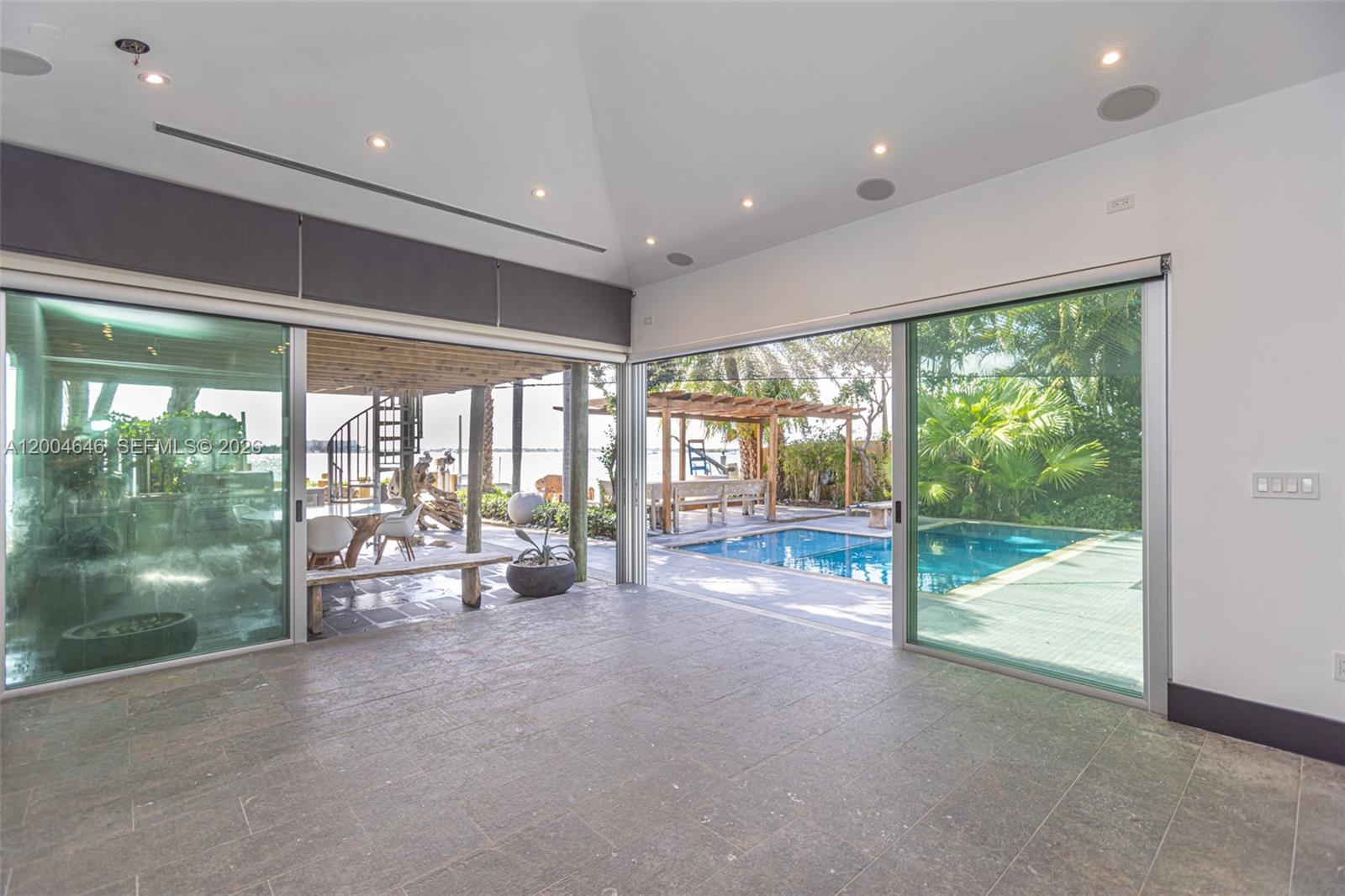 NORMANDY GOLF COURSE - Residential