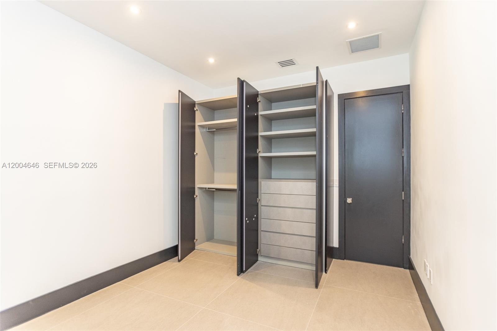 NORMANDY GOLF COURSE - Residential