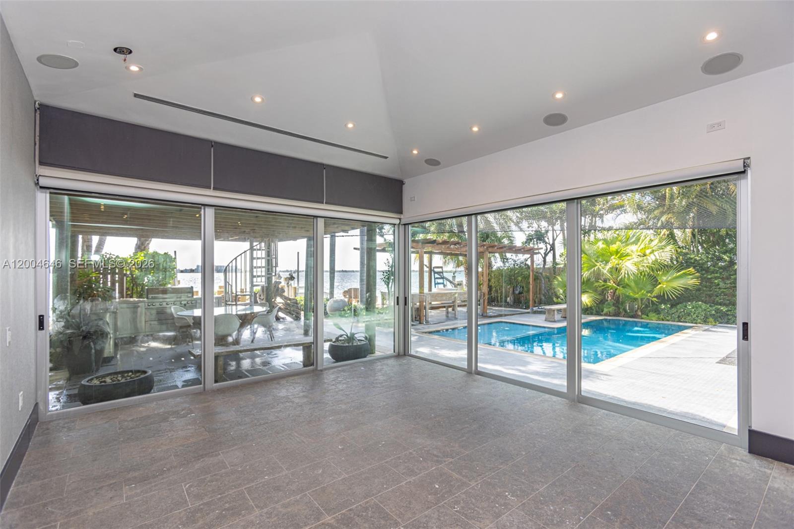 NORMANDY GOLF COURSE - Residential