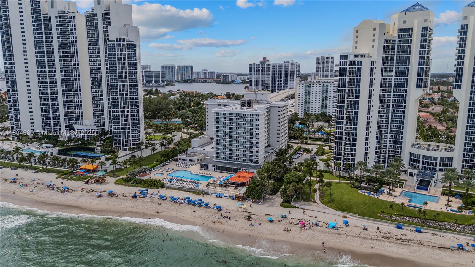 THE AVENTURA BEACH CLUB C - Residential Lease