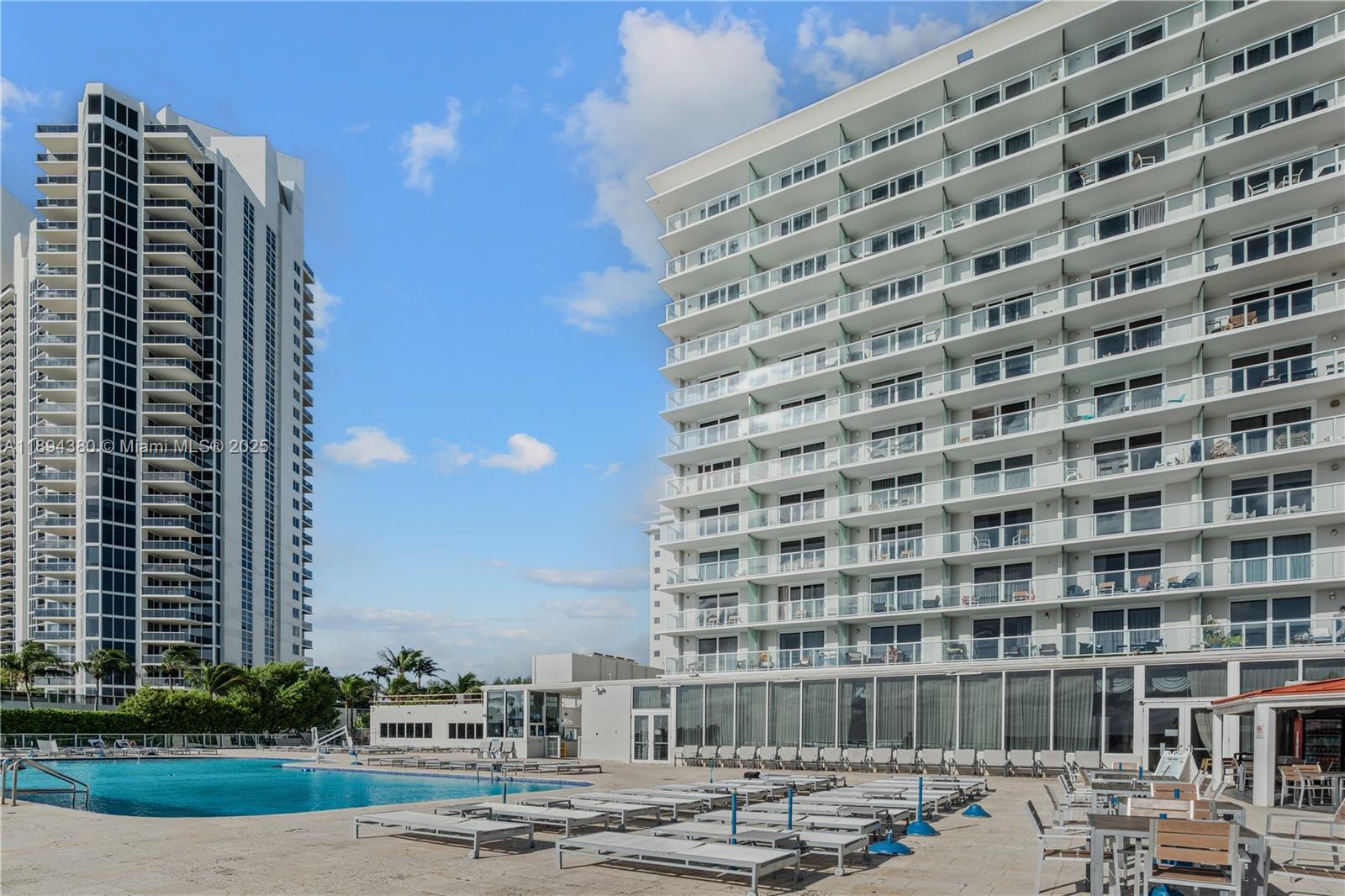 THE AVENTURA BEACH CLUB C - Residential Lease