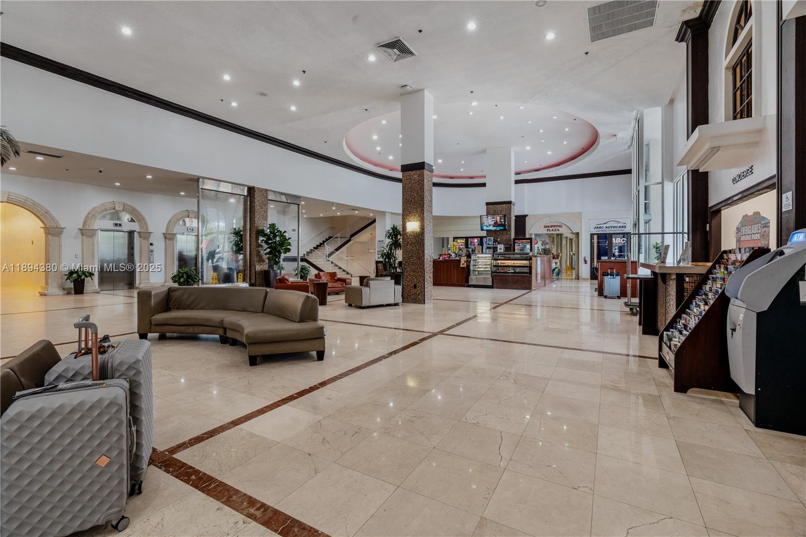 THE AVENTURA BEACH CLUB C - Residential Lease