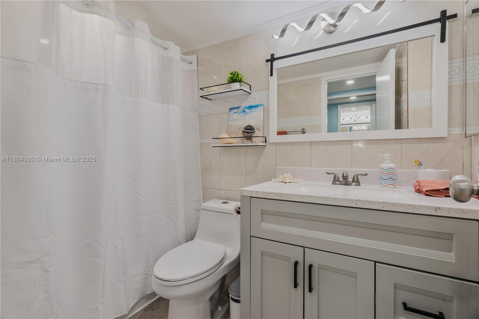 THE AVENTURA BEACH CLUB C - Residential Lease