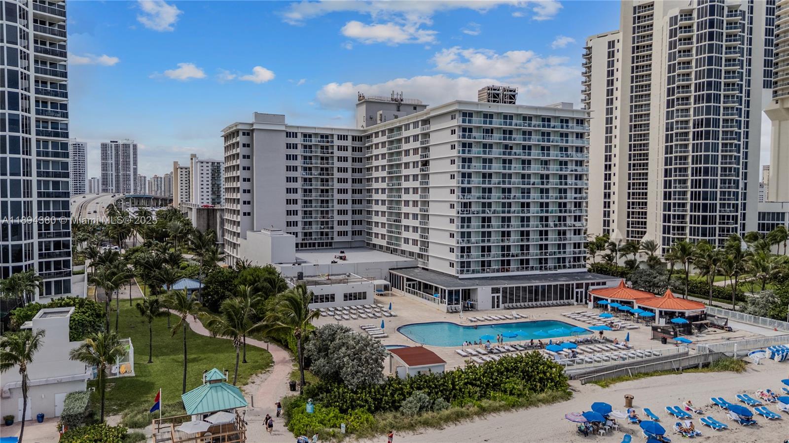 THE AVENTURA BEACH CLUB C - Residential Lease