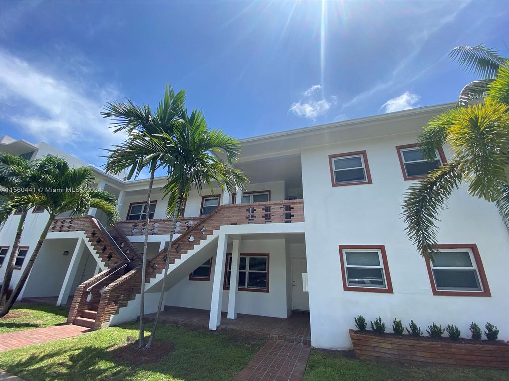 Photo of 901 SE 2nd Ct #8, Fort Lauderdale, FL 33301 (MLS # A11560441)