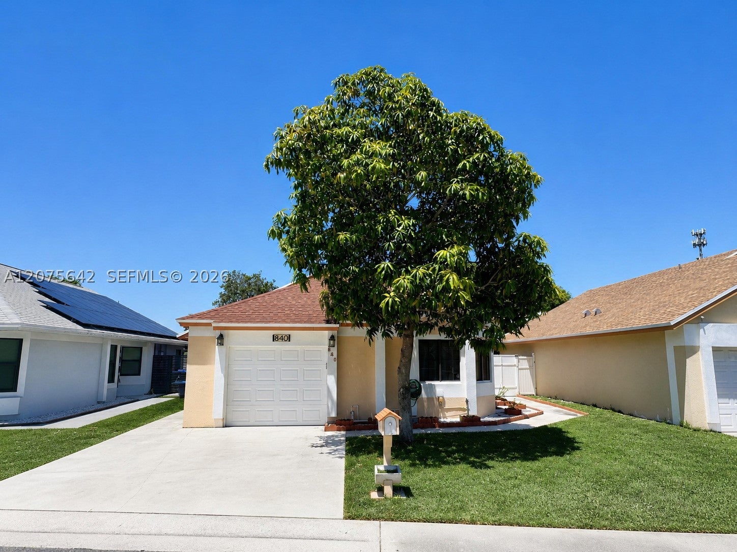 840 W Palm Run Dr