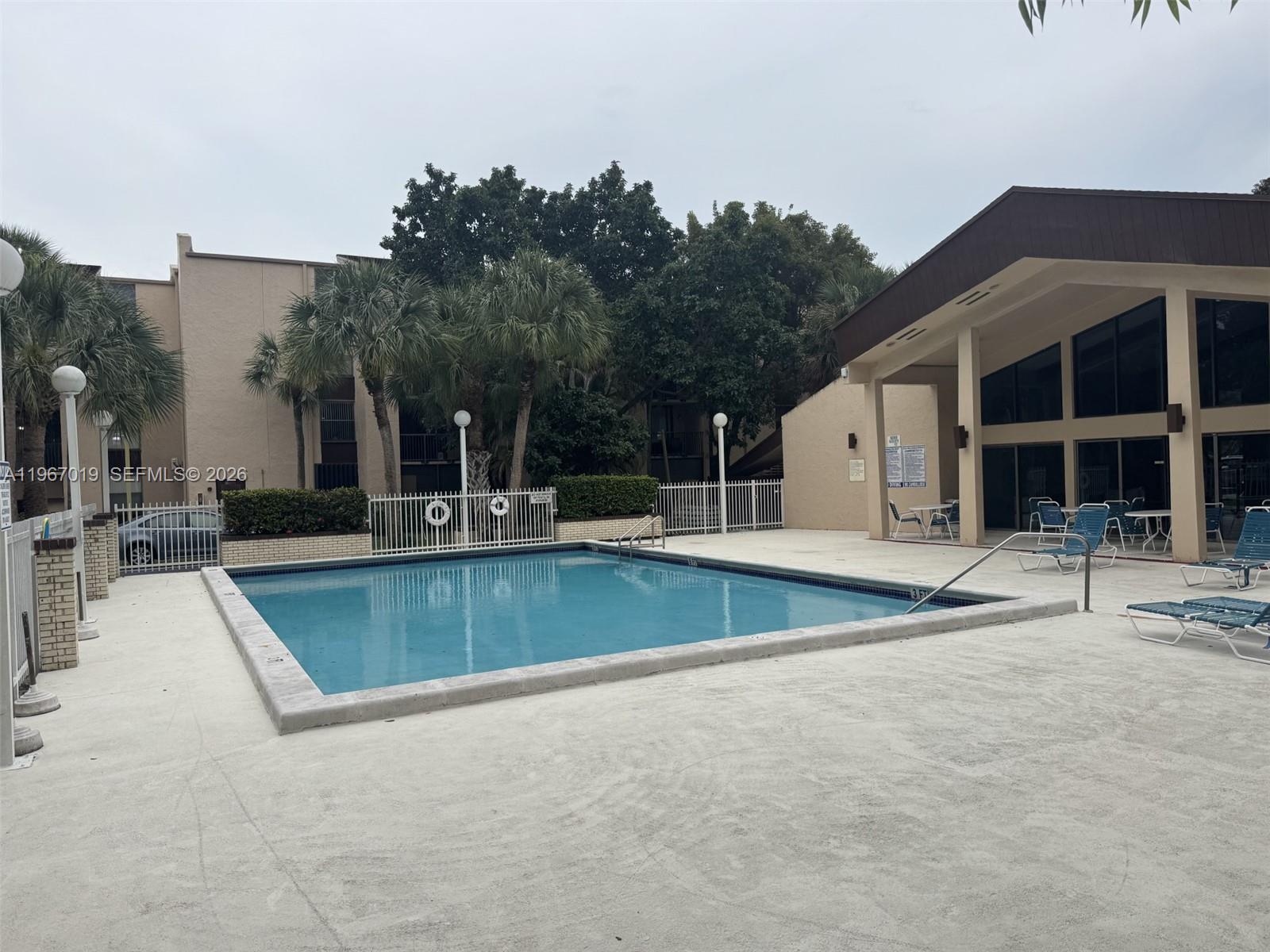 PROMENADE AT KENDALE LAKE - Residential