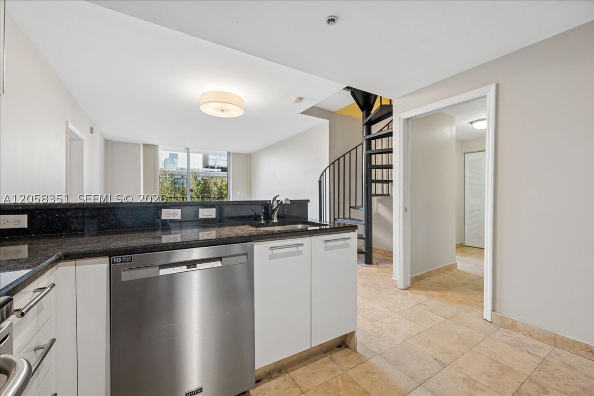 3339 Virginia St PH-3
