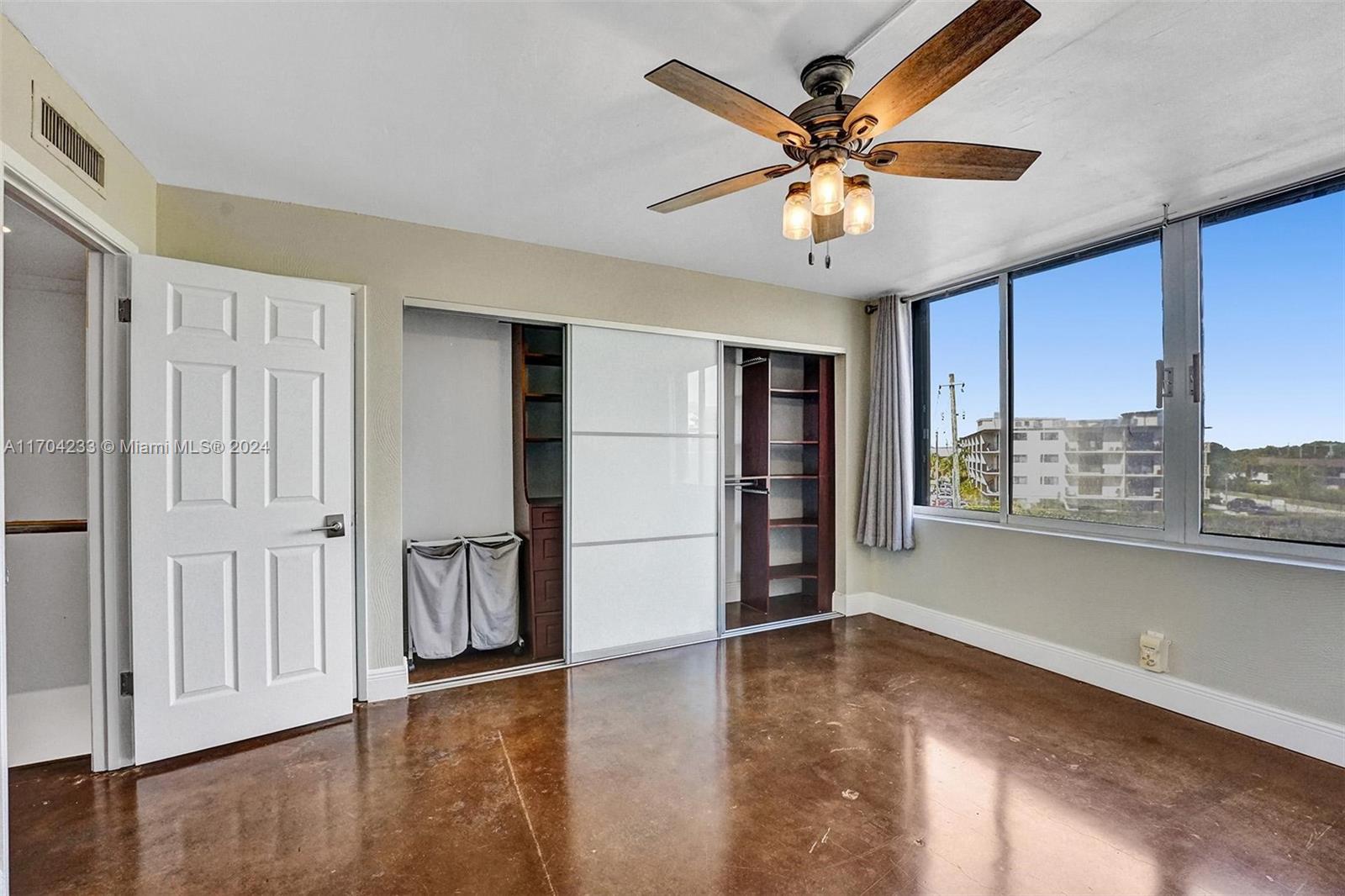 POINTE CONDO - Residential Lease