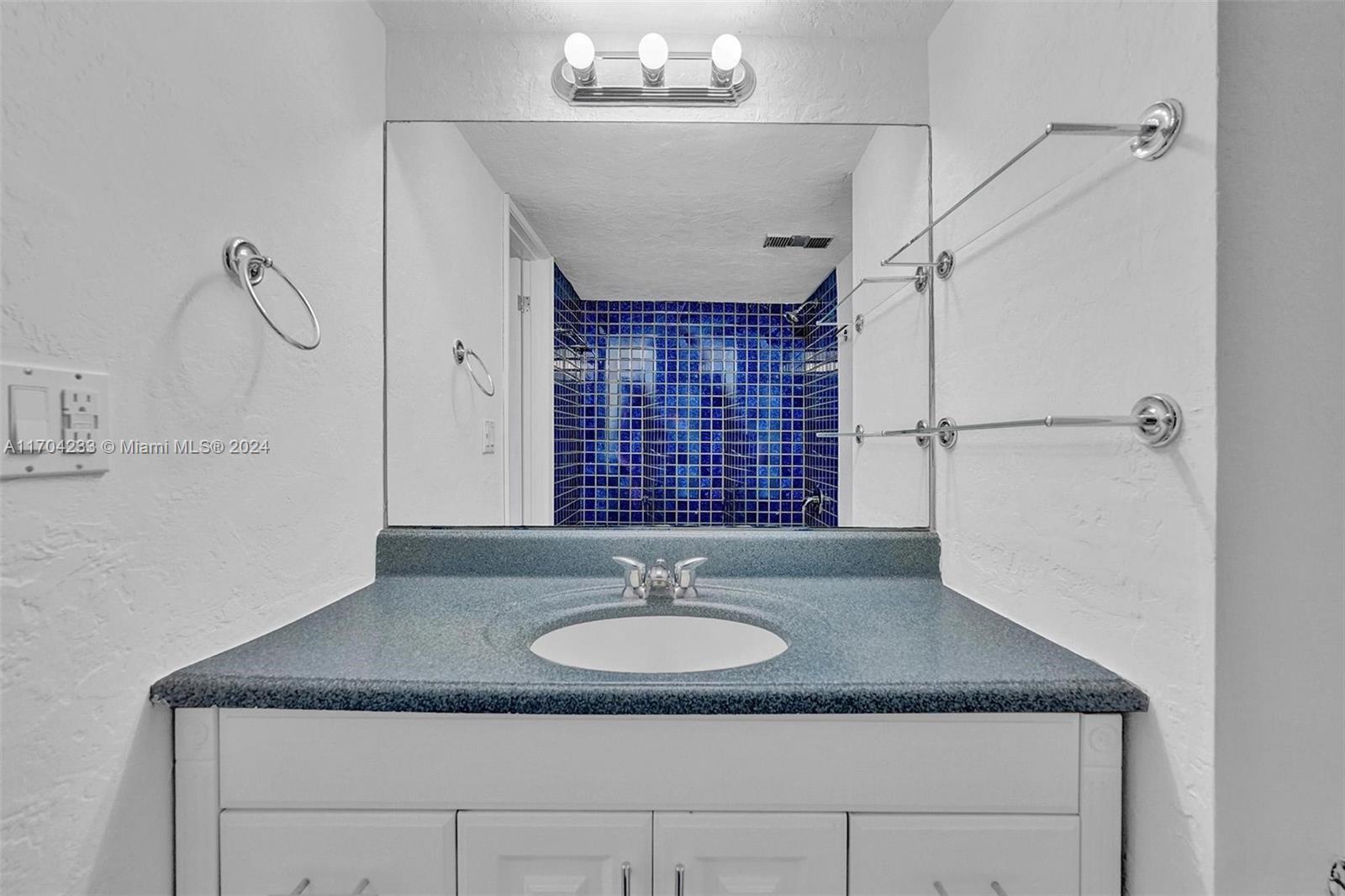 POINTE CONDO - Residential Lease