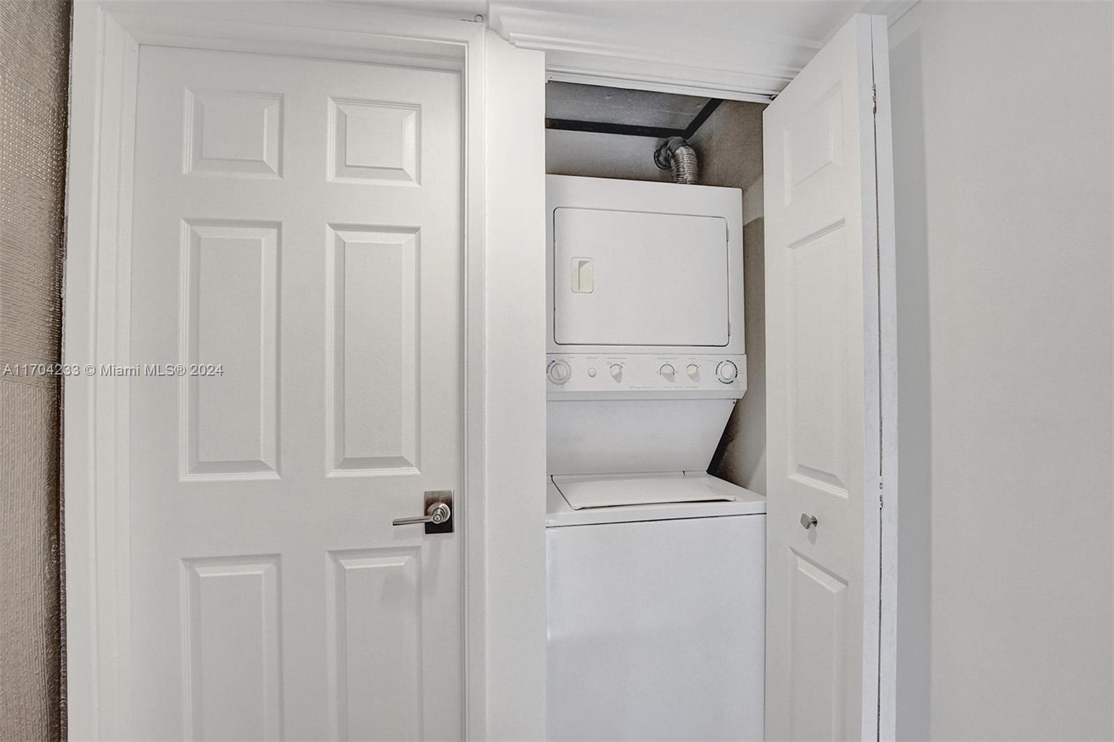POINTE CONDO - Residential Lease