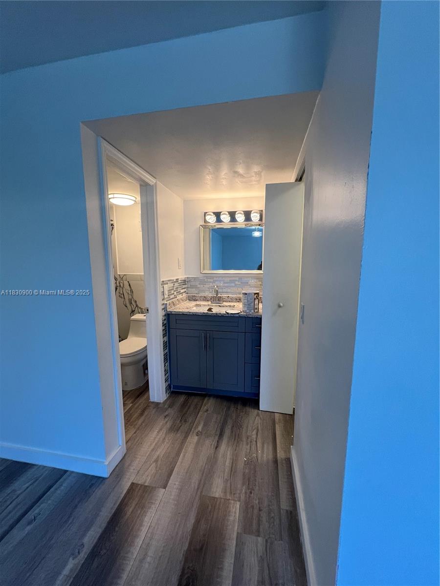 CARIBBEAN BREEZE CONDO - Residential