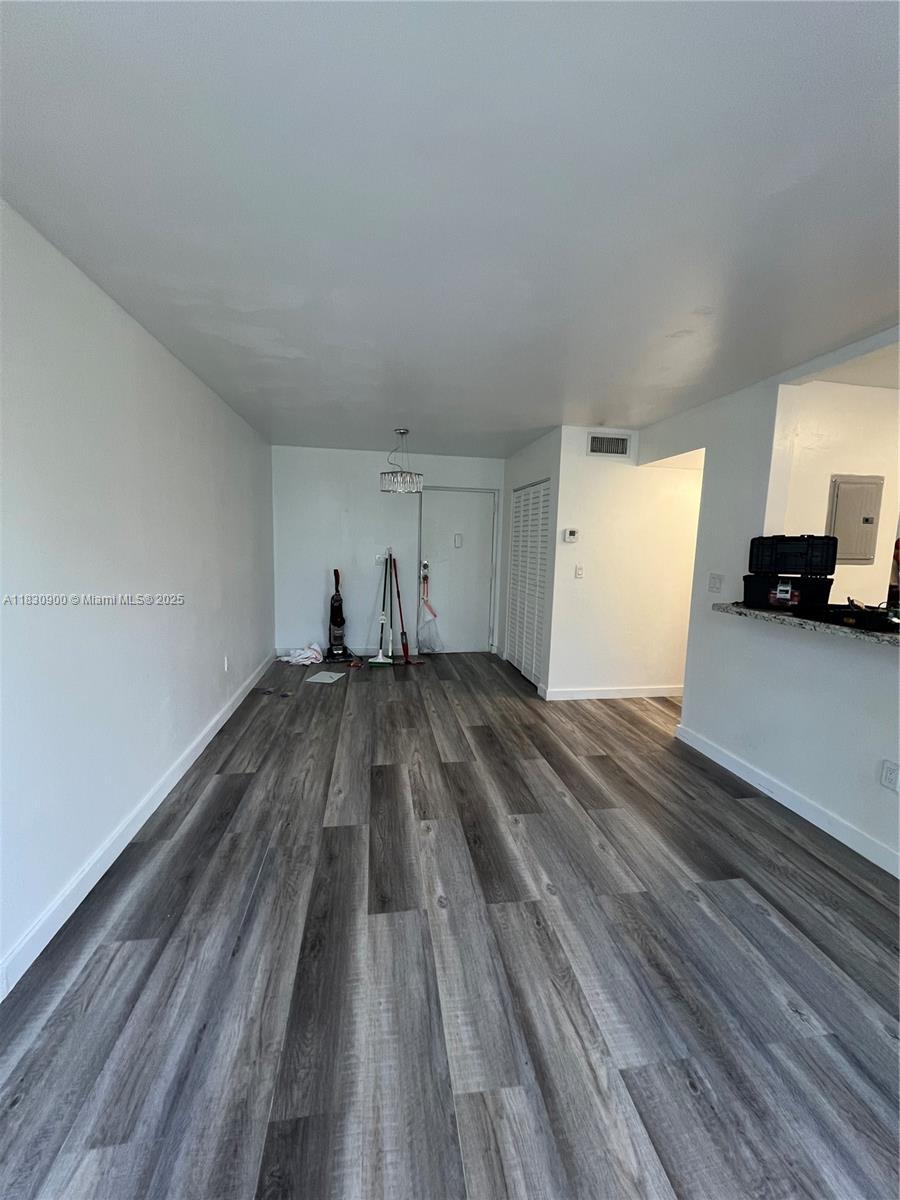 CARIBBEAN BREEZE CONDO - Residential