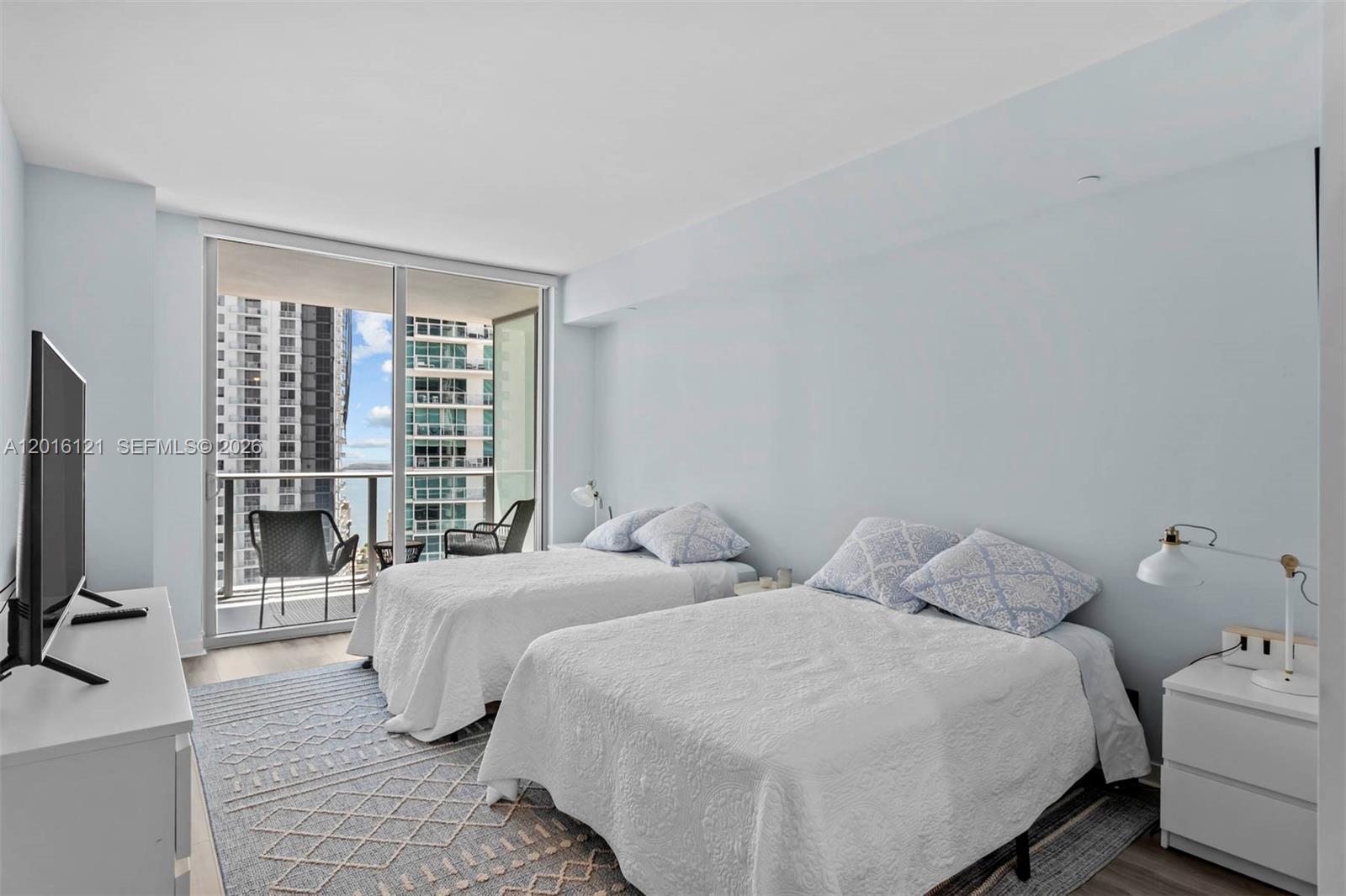 1100 MILLECENTO RESIDENCE - Residential Lease