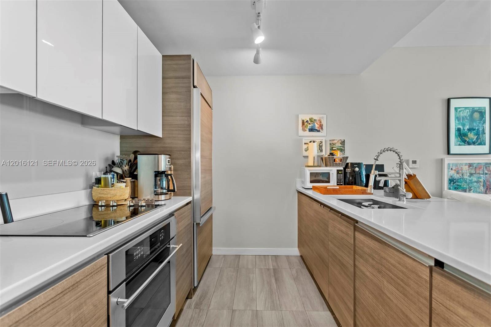 1100 MILLECENTO RESIDENCE - Residential Lease