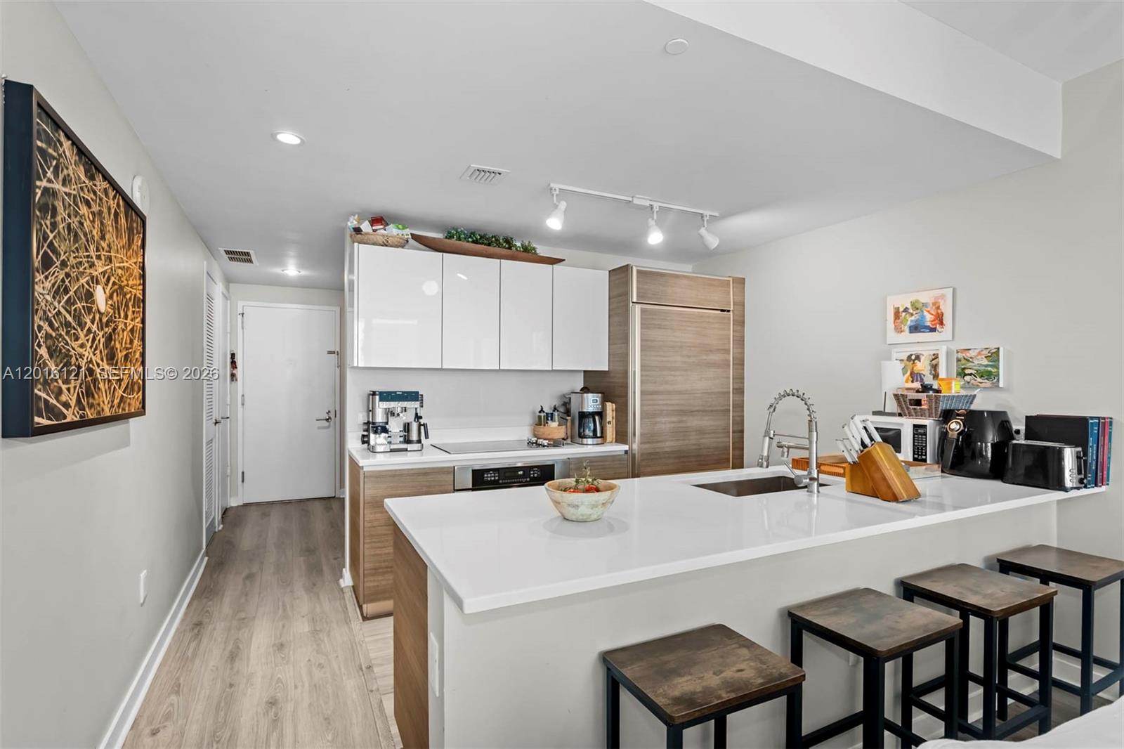 1100 MILLECENTO RESIDENCE - Residential Lease