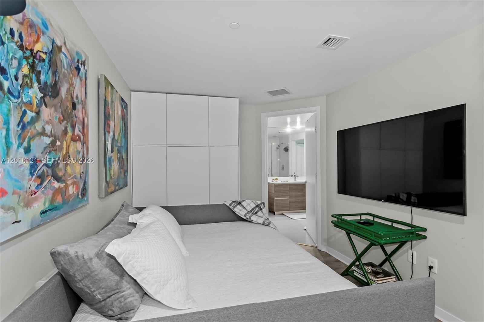1100 MILLECENTO RESIDENCE - Residential Lease