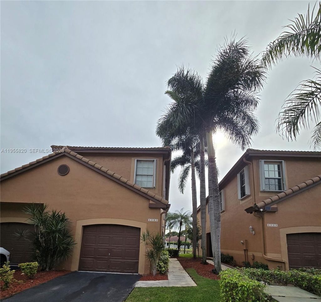 Photo of 1303 Presidio Dr #6-41, Weston, FL 33327 (MLS # A11955820)