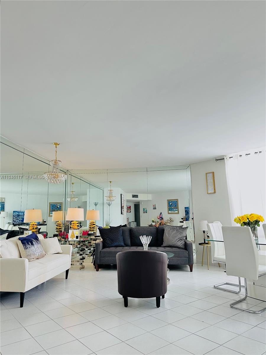 COMMODORE PLAZA CONDO - Residential