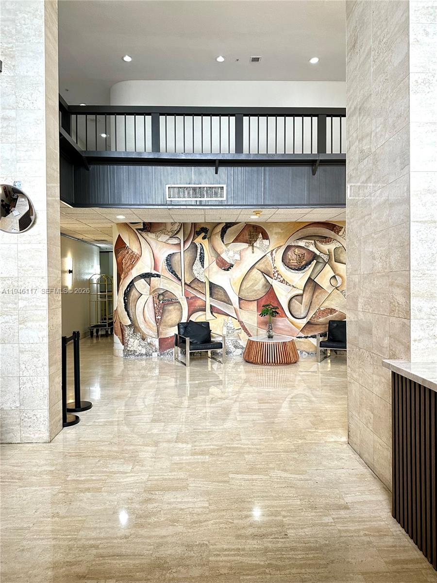 COMMODORE PLAZA CONDO - Residential