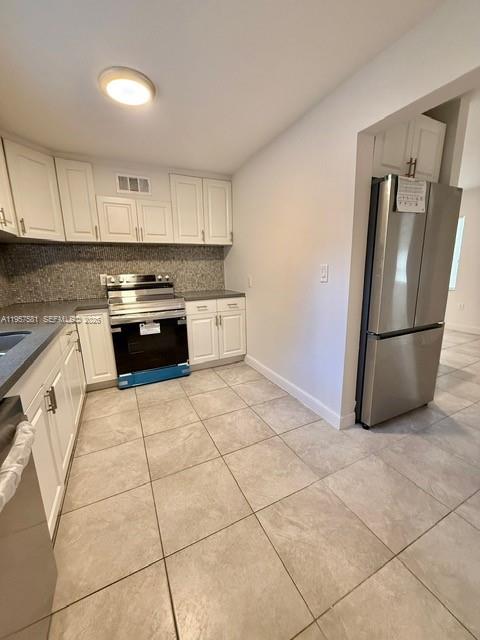 BROWARD GARDENS - Residential Lease