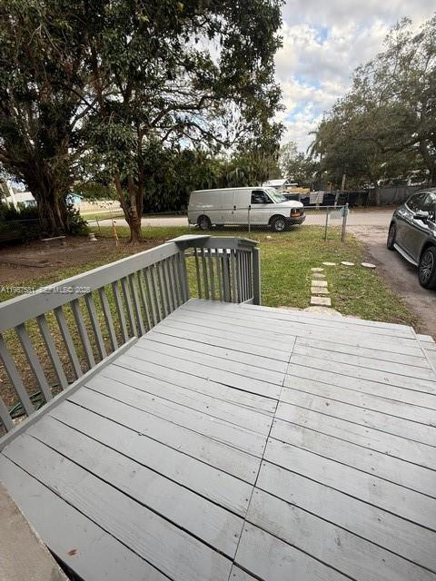 BROWARD GARDENS - Residential Lease