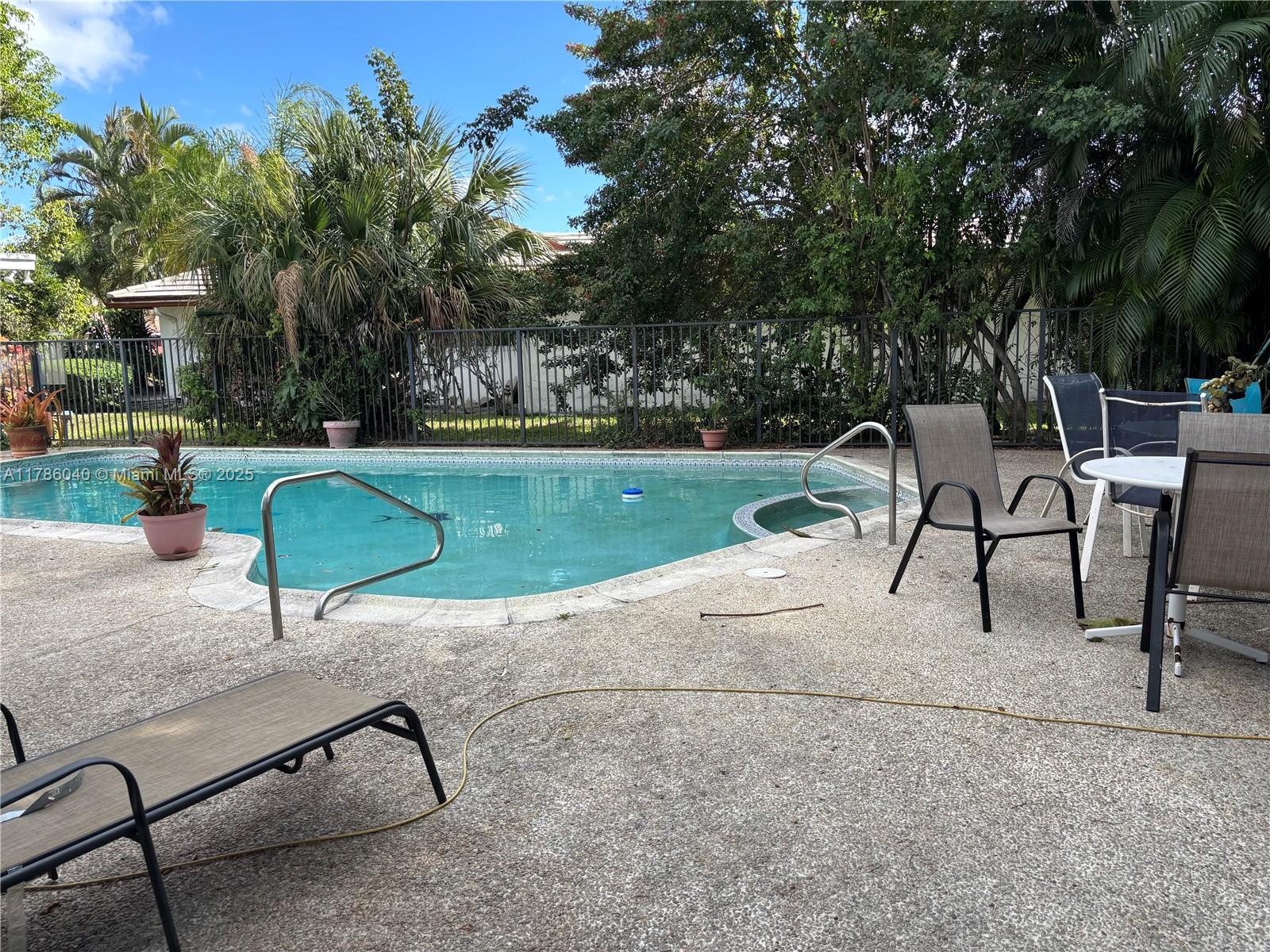 WOODLANDS SEC ONE PHASE T - Residential Lease